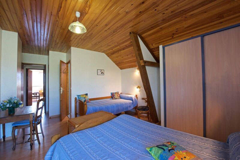 Triple room gallery